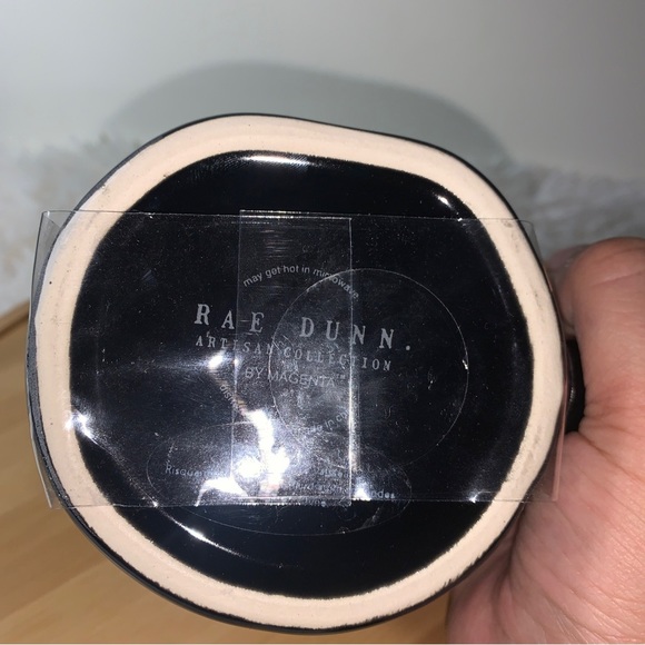 Rae Dunn Halloween HOCUS POCUS Black Ceramic Mug with Cat Topper 9" - Picture 3 of 6